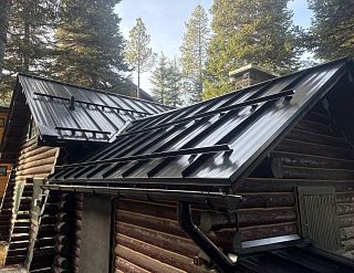 EZ Exteriors Cabin - S-5!® ColorGard with Color Strips